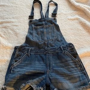 Abercrombie short overalls